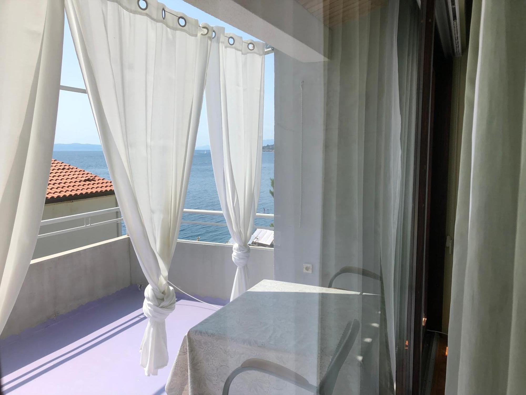 Leut Apartment *