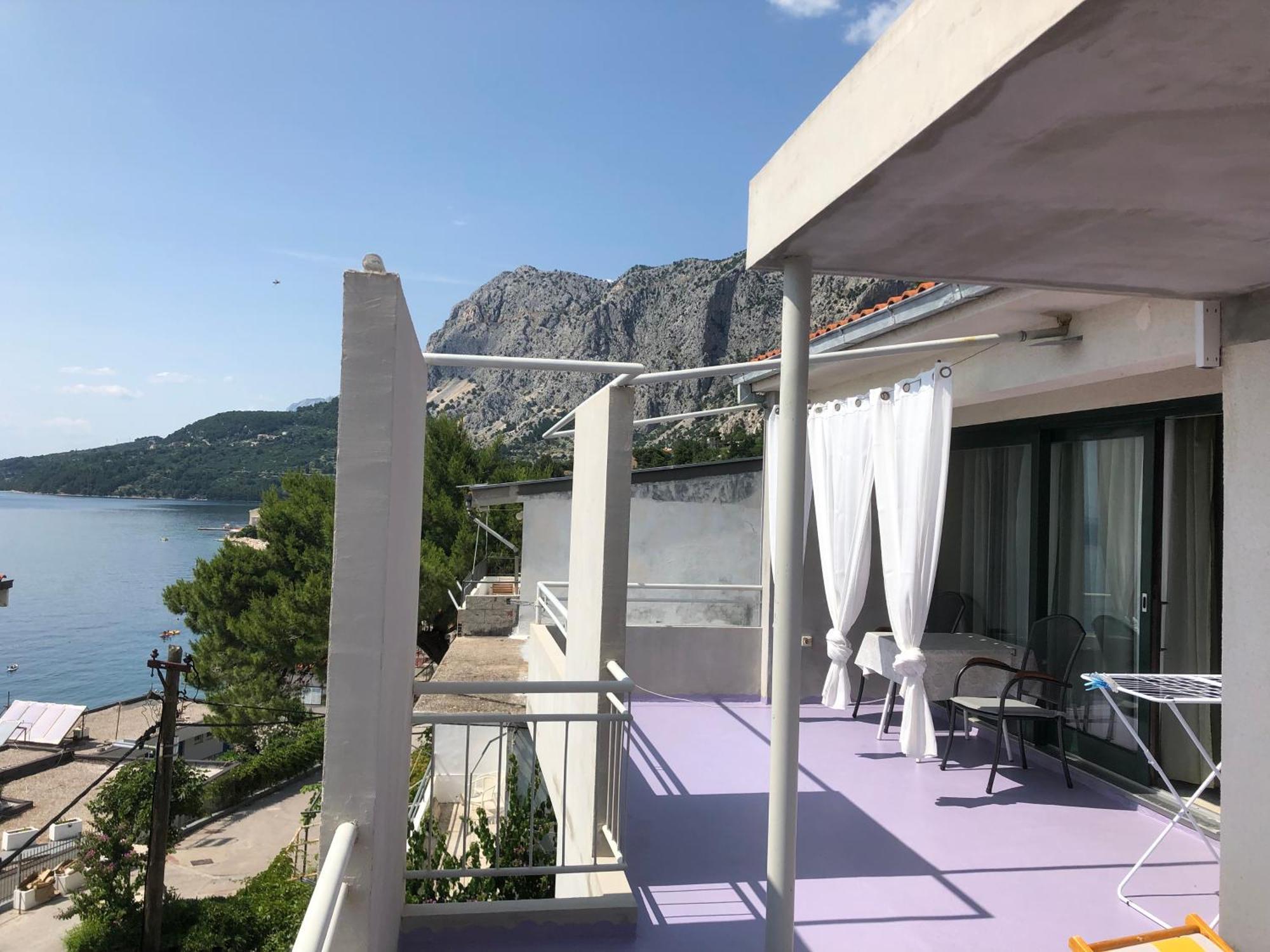 Leut Apartment *