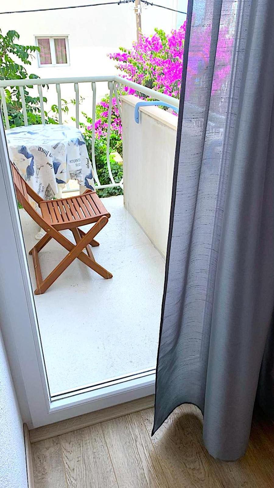Leut Apartment