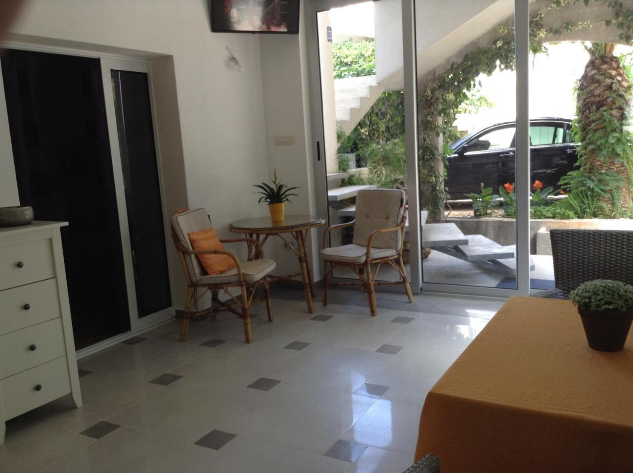 Apartment Leut Drasnice