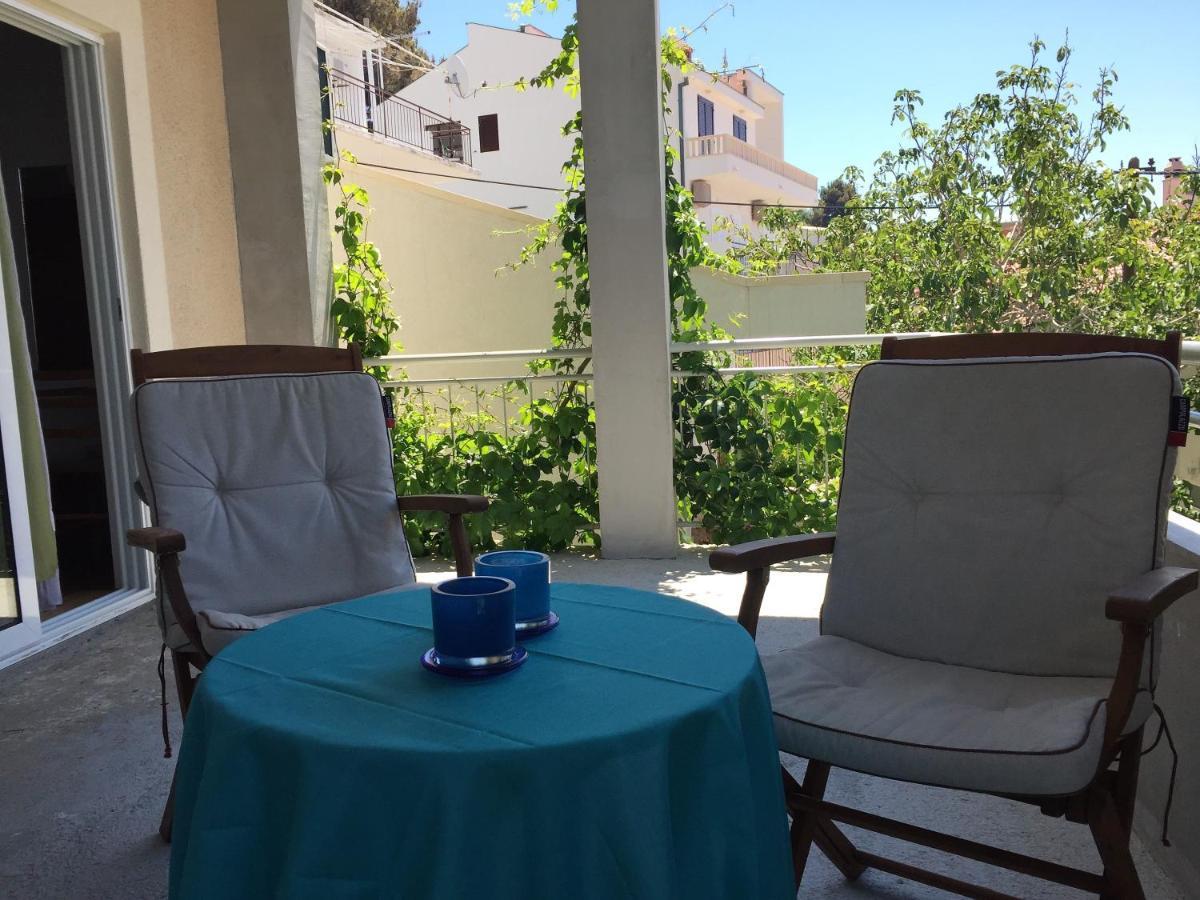 Leut Apartment